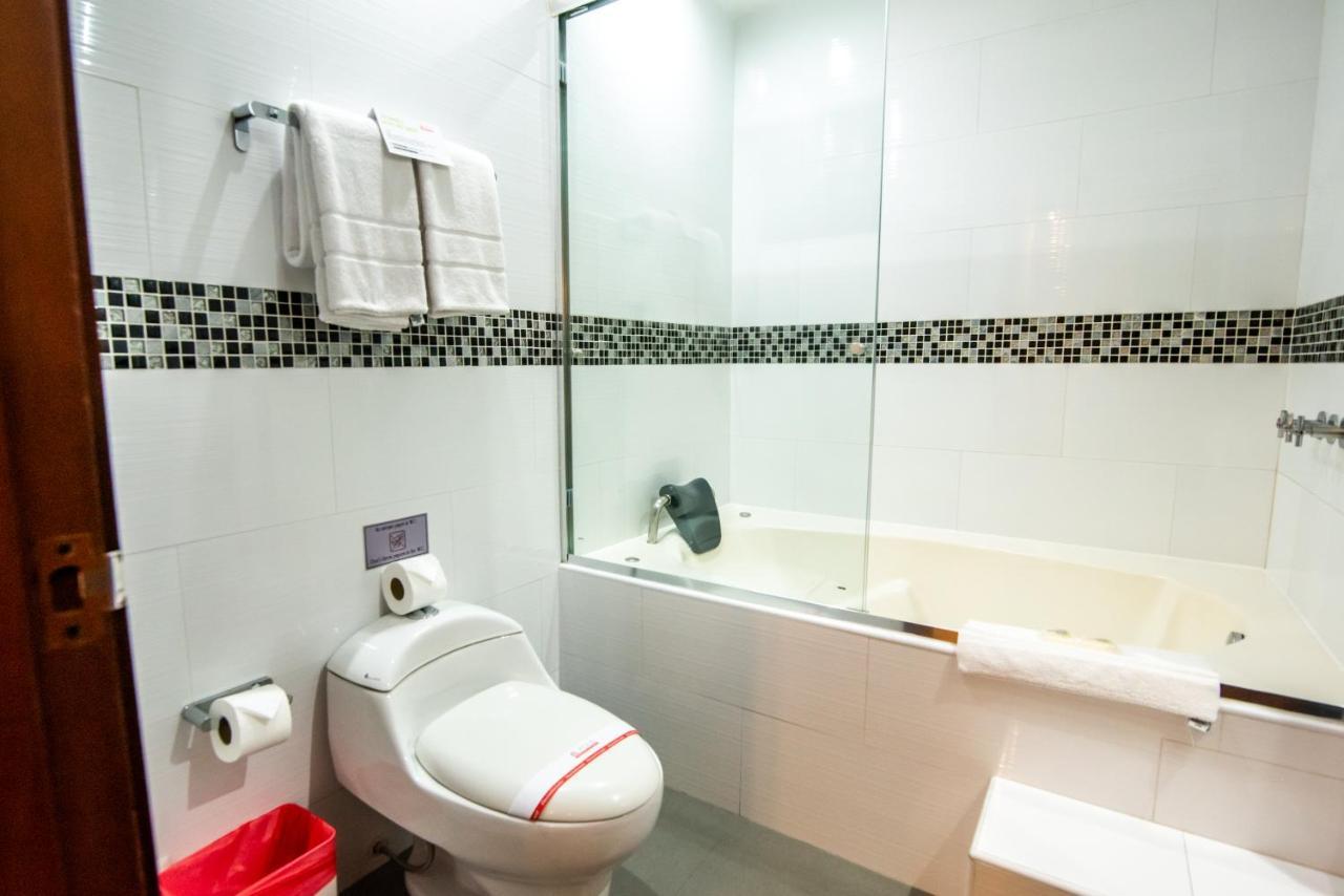 El Polo Apart Hotel & Suites ลิมา ภายนอก รูปภาพ
