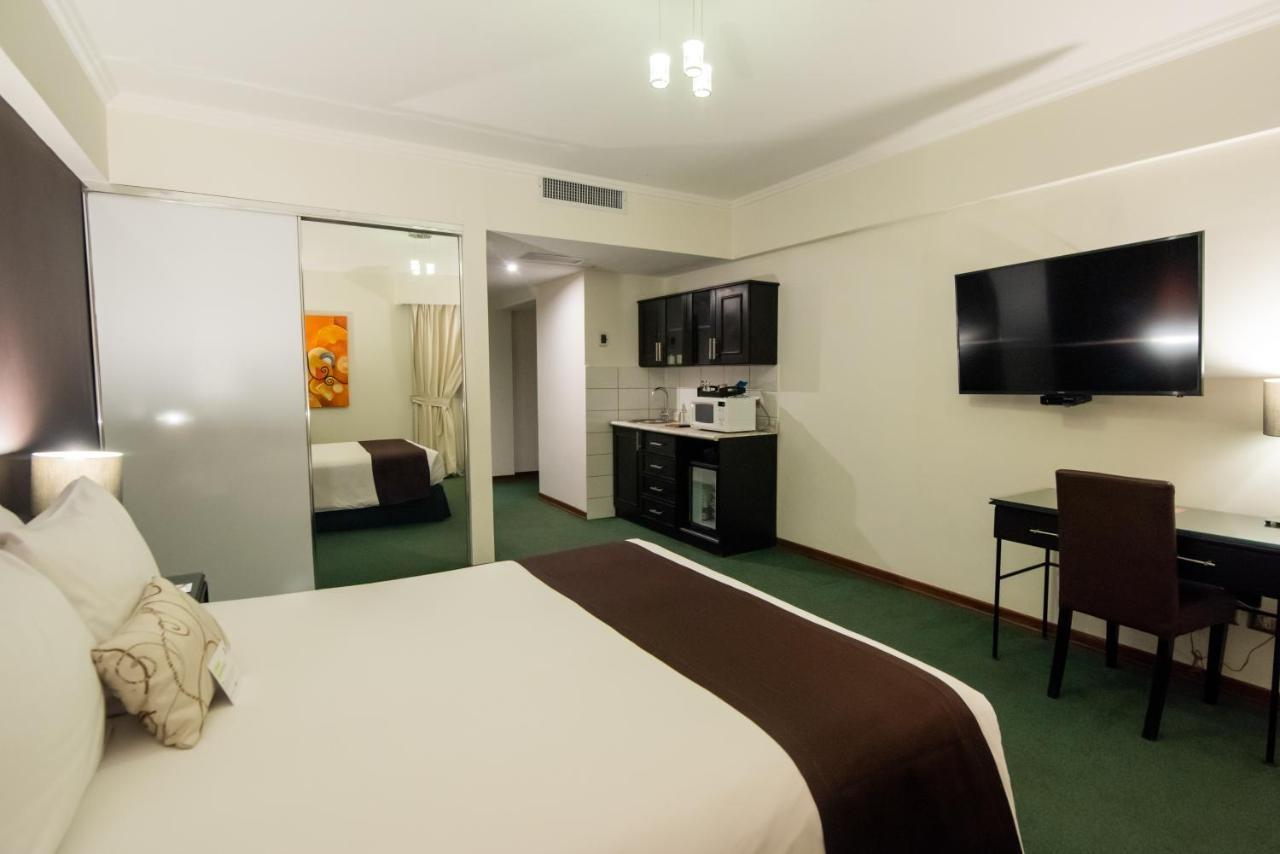 El Polo Apart Hotel & Suites ลิมา ภายนอก รูปภาพ