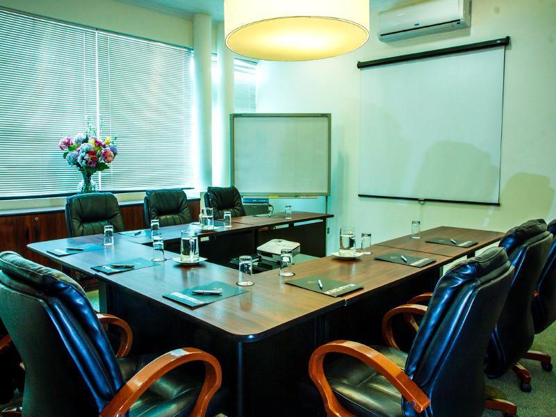 El Polo Apart Hotel & Suites ลิมา ภายนอก รูปภาพ