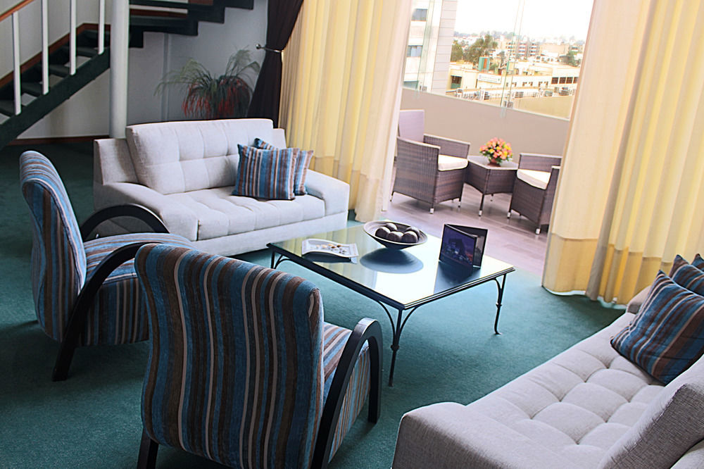 El Polo Apart Hotel & Suites ลิมา ภายนอก รูปภาพ