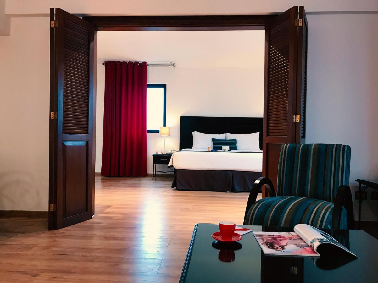 El Polo Apart Hotel & Suites ลิมา ภายนอก รูปภาพ